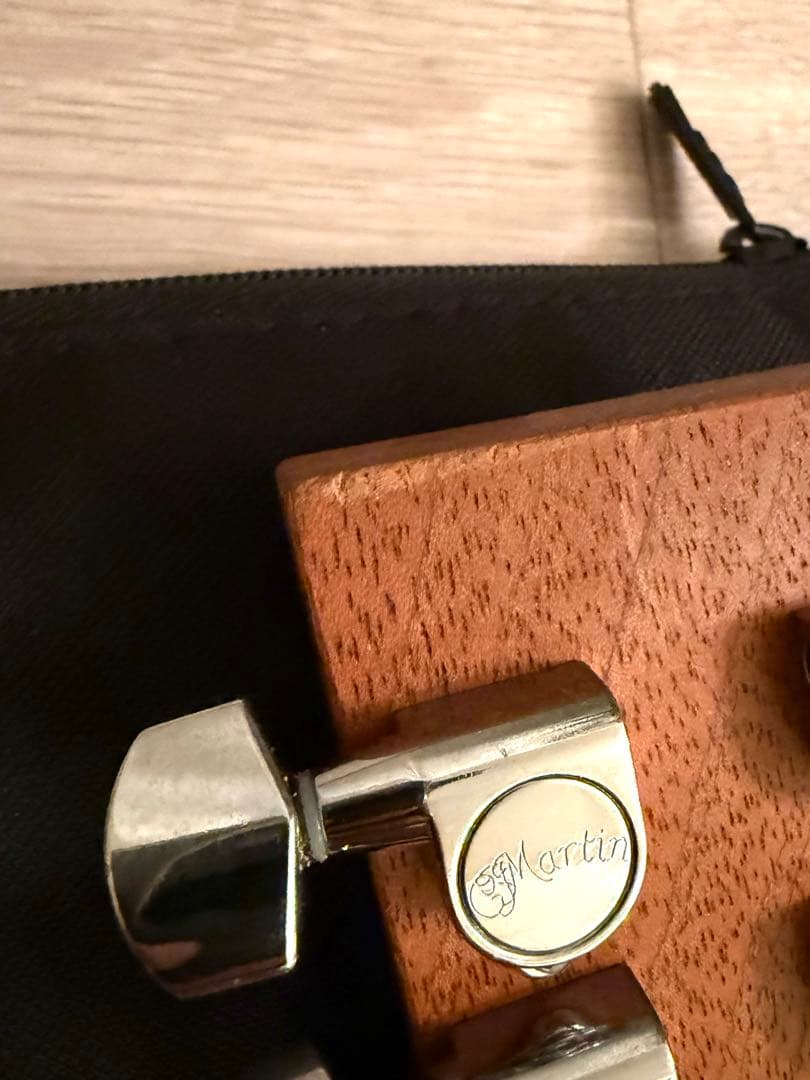 Martin BACKPACKER トラベルギター（専用ケース付き)