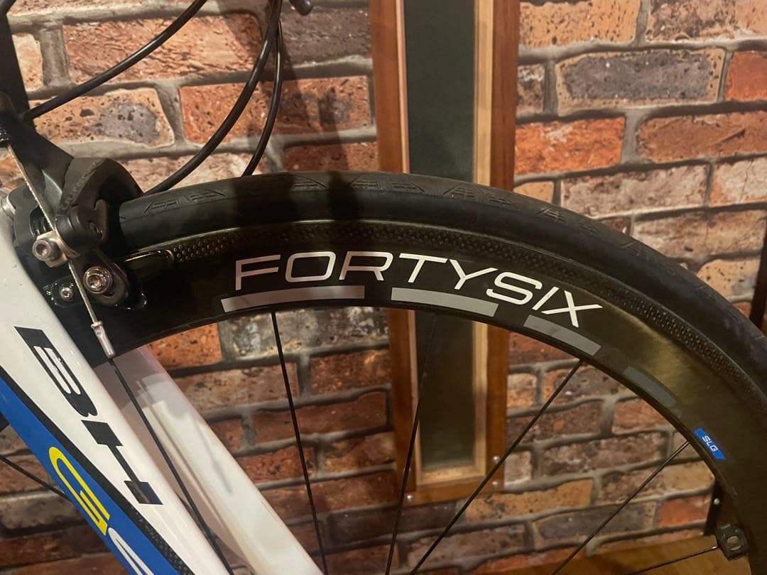 BH G4 カーボン レイノルズカーボンホイール アルテグラR8000グループ組