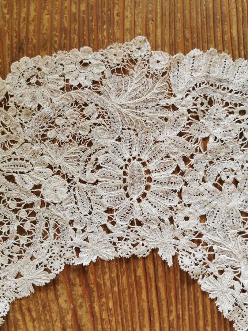 アンティークベルギー ポワンドローズ ブルージュ&デュセスレース付け襟 大型扇用