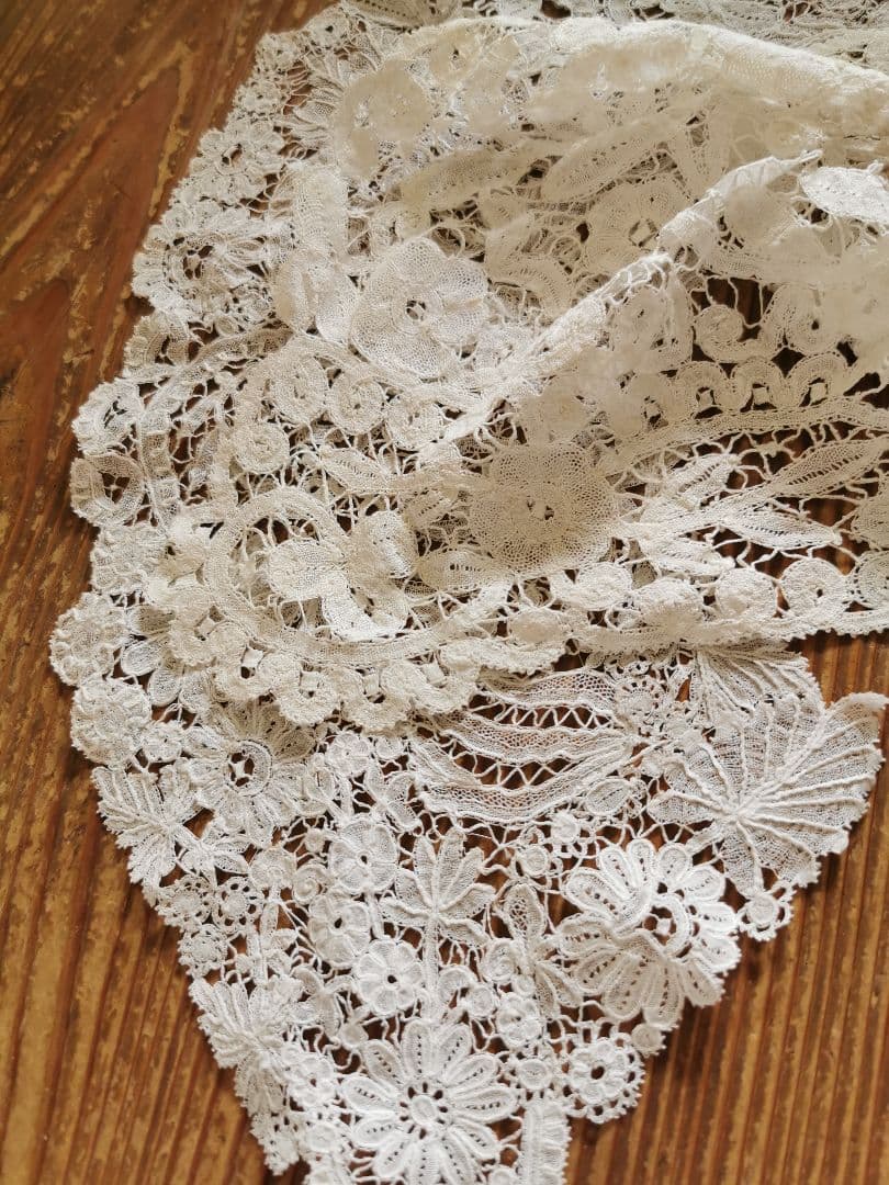 アンティークベルギー ポワンドローズ ブルージュ&デュセスレース付け襟 大型扇用