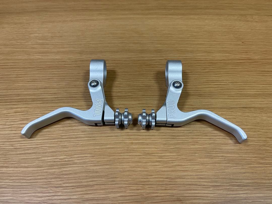 PAUL love lever (silver) 左右ペア