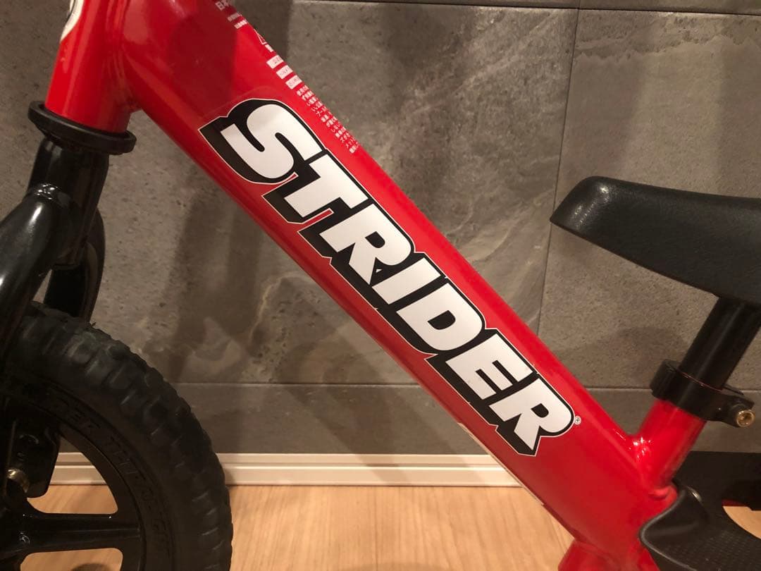 〓超美品〓　ストライダー　赤　レッド　12　カバー付　STRIDER　室内保管