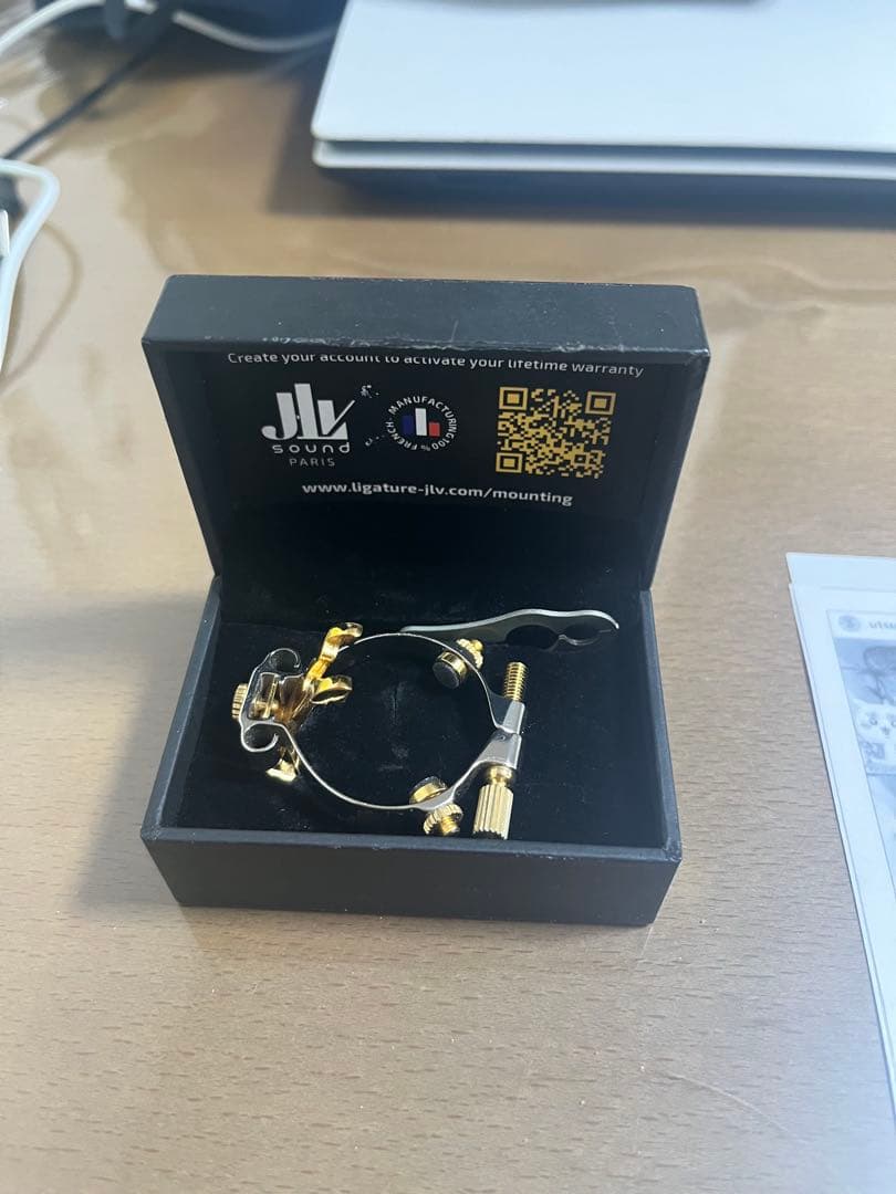 B♭クラリネット JLVリガチャー　プラチナ