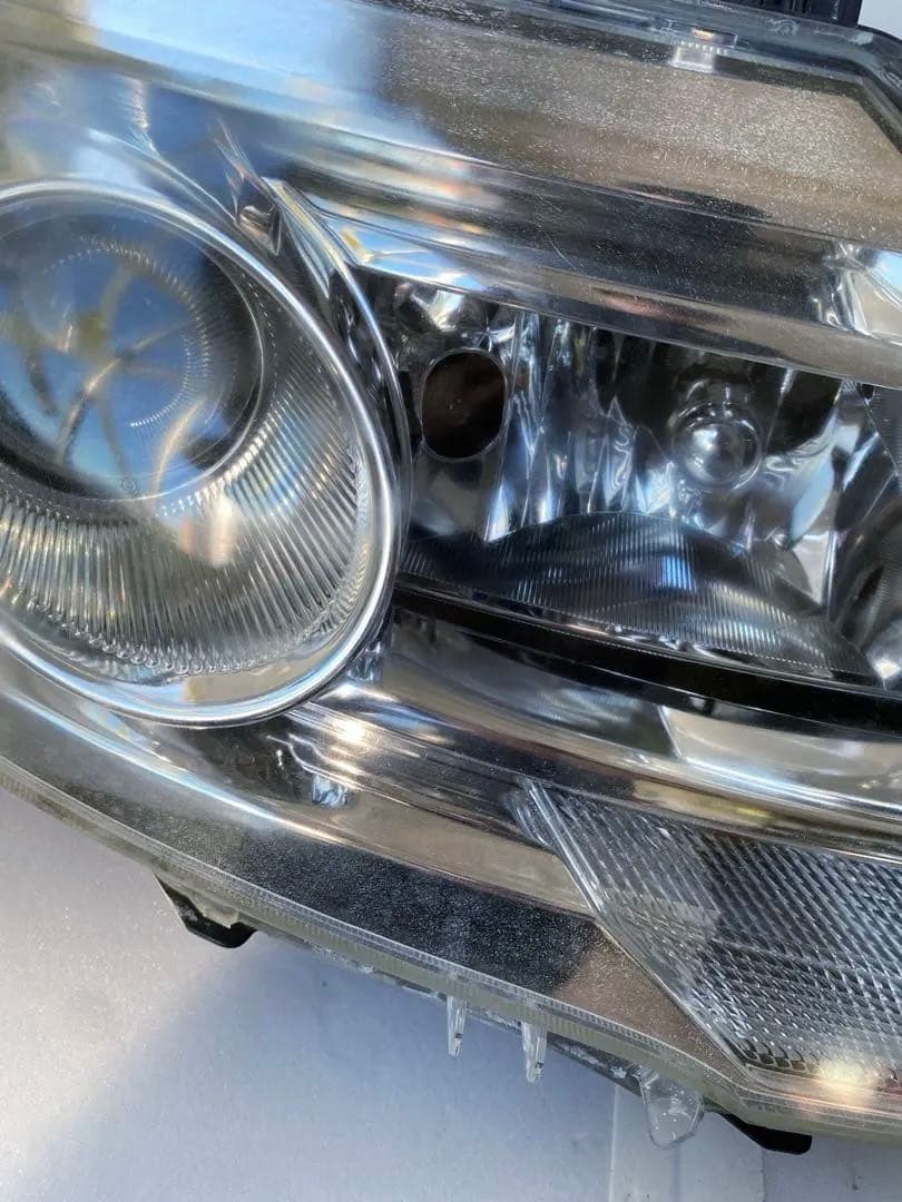 日産 セレナ C25 前期 中期 純正HID ヘッドライト 左右セット