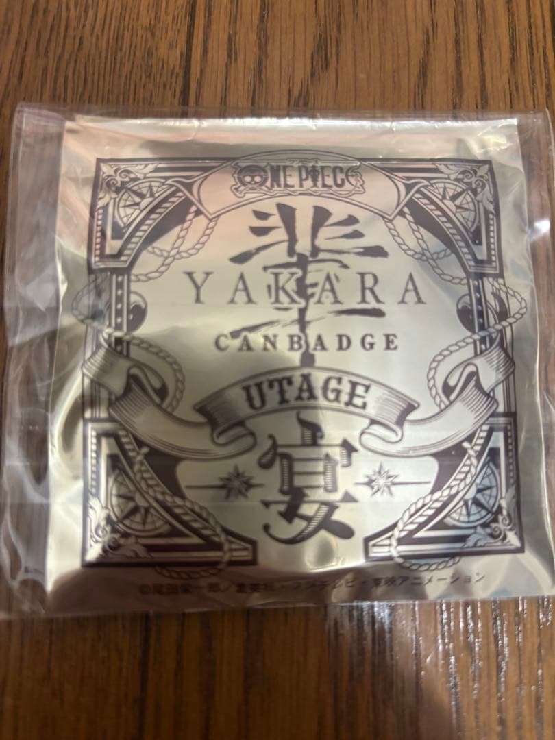 ワンピース ゾロ 缶バッジ