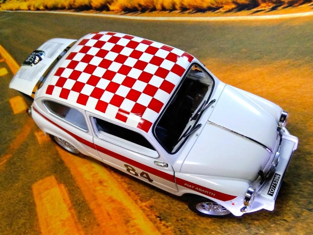 1/18 ソリド　フィアット アバルト 850　1961年