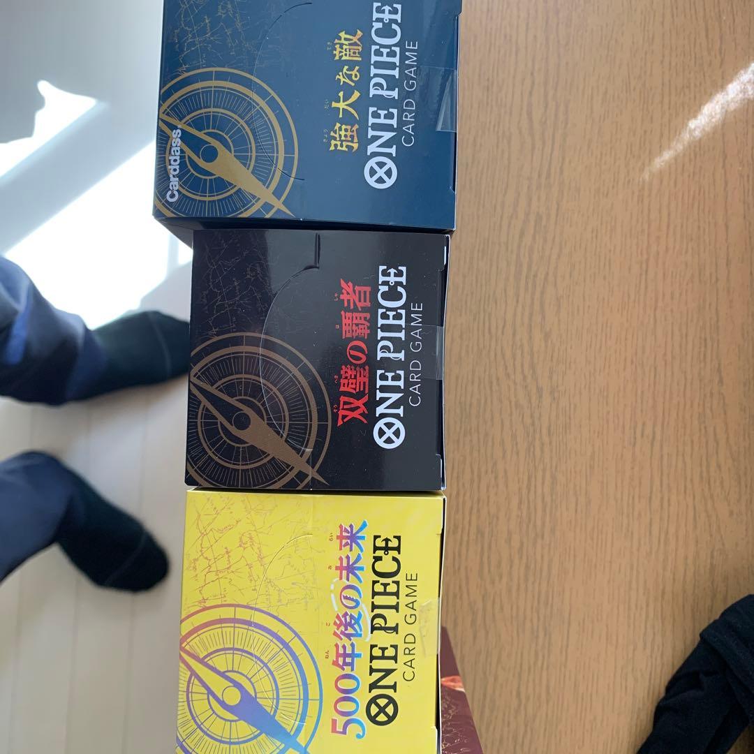 ワンピースカードボックスセット全弾です。