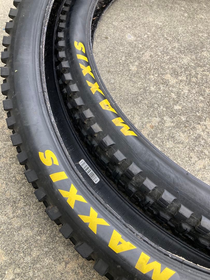 MAXXIS Assegai 29×2.5 & MinionDHR 29×2.4