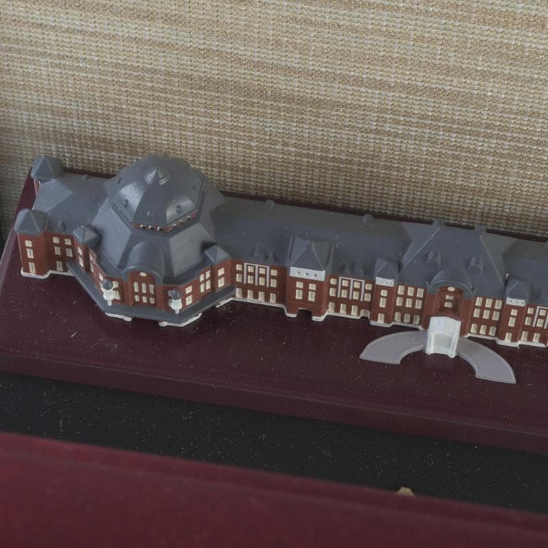 JR東日本旅客鉄道記念品　東京駅ジオラマ　懐中時計　C　9285