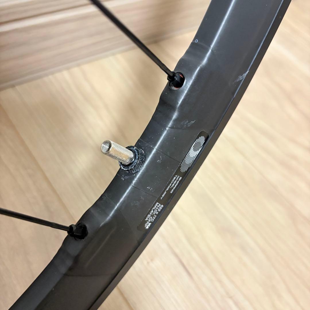 【ほぼ未使用品】シマノ WH-RX830-TL 700c フロントリア セット