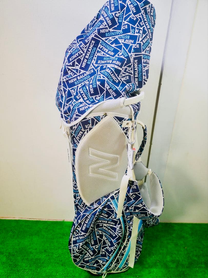 NEW BALANCE ゴルフバッグ・キャディバッグ　ニューバランス　スタンド