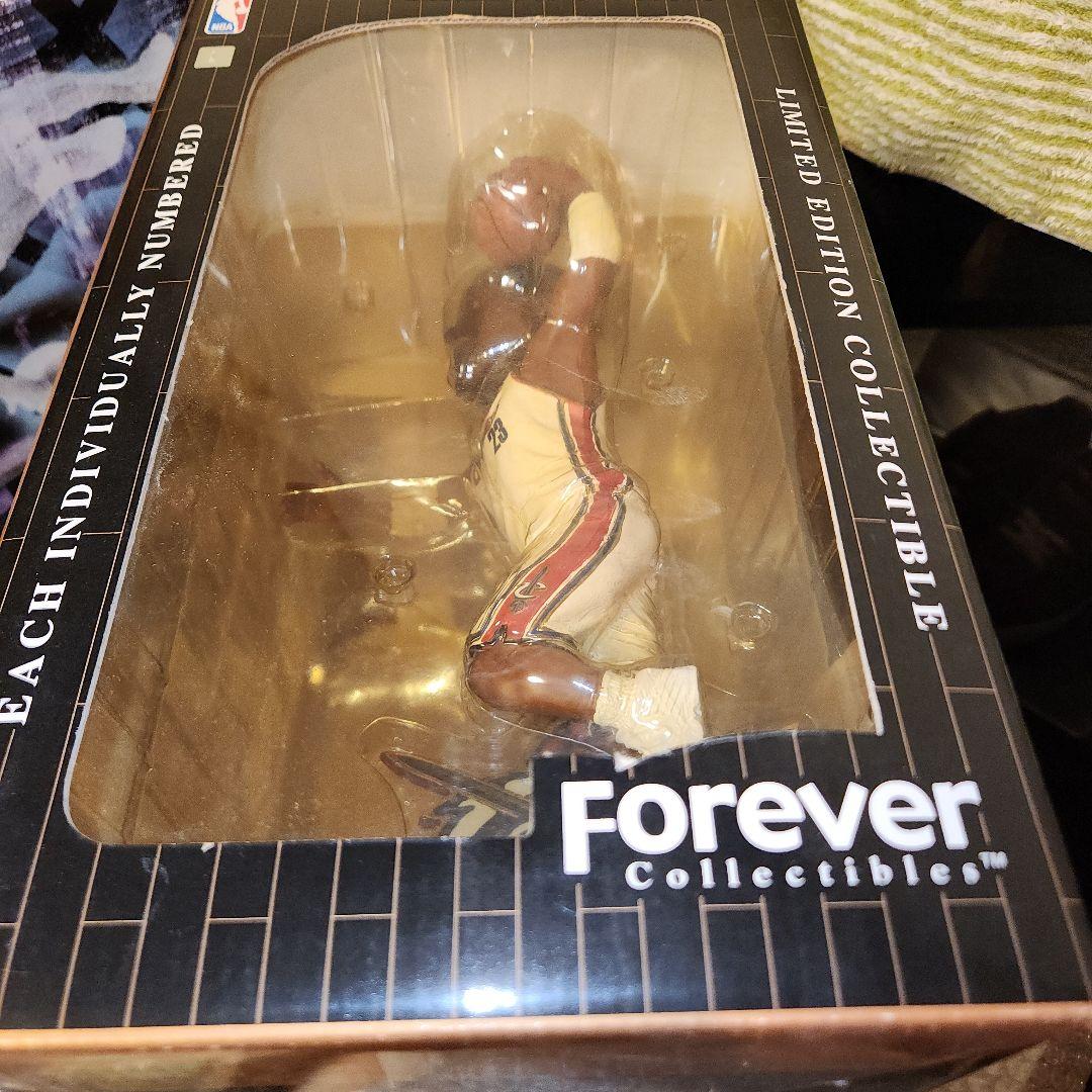 激レア【BIGサイズ】レブロン・ジェームズ フィギュア 限定版　ボブルヘッド