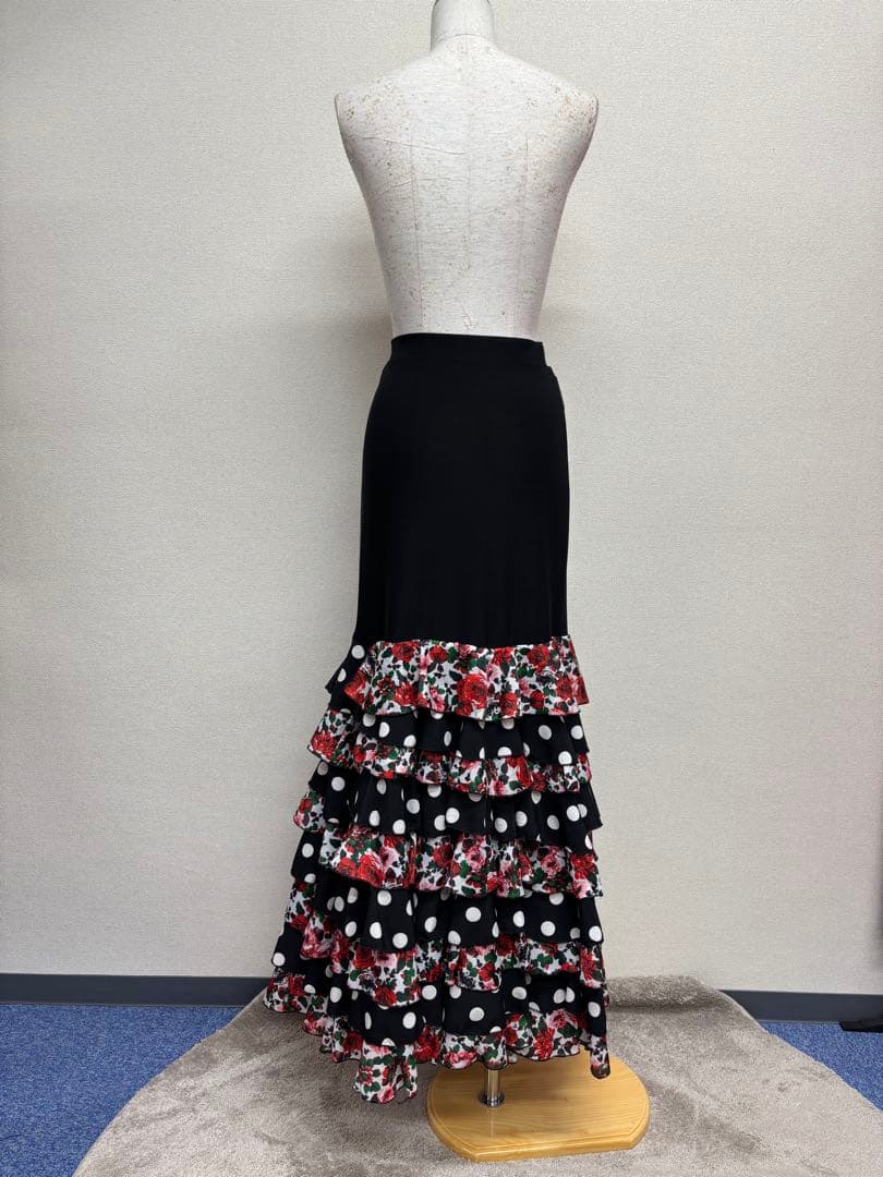 フラメンコ スカート 水玉と赤の花柄