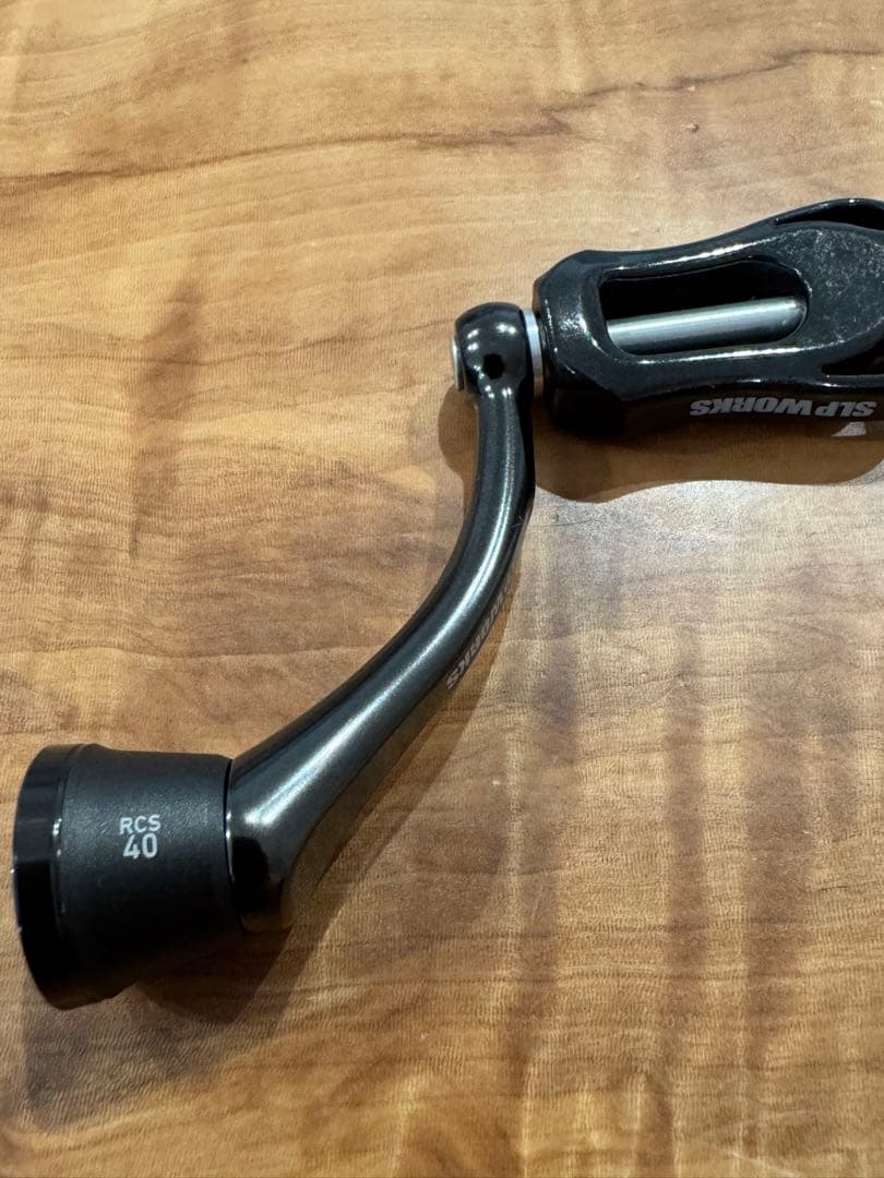 SLPワークス [90] 25RCS マシンカットブラックハンドル 40mm