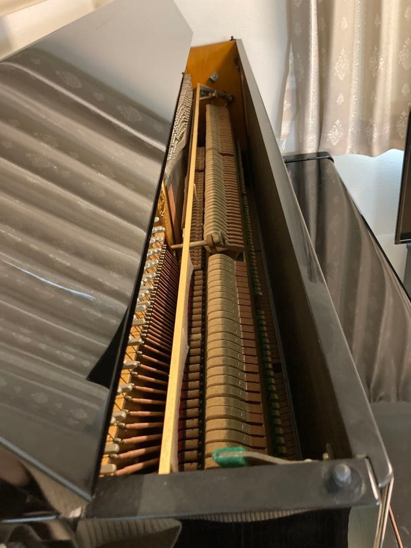 アップライトピアノ