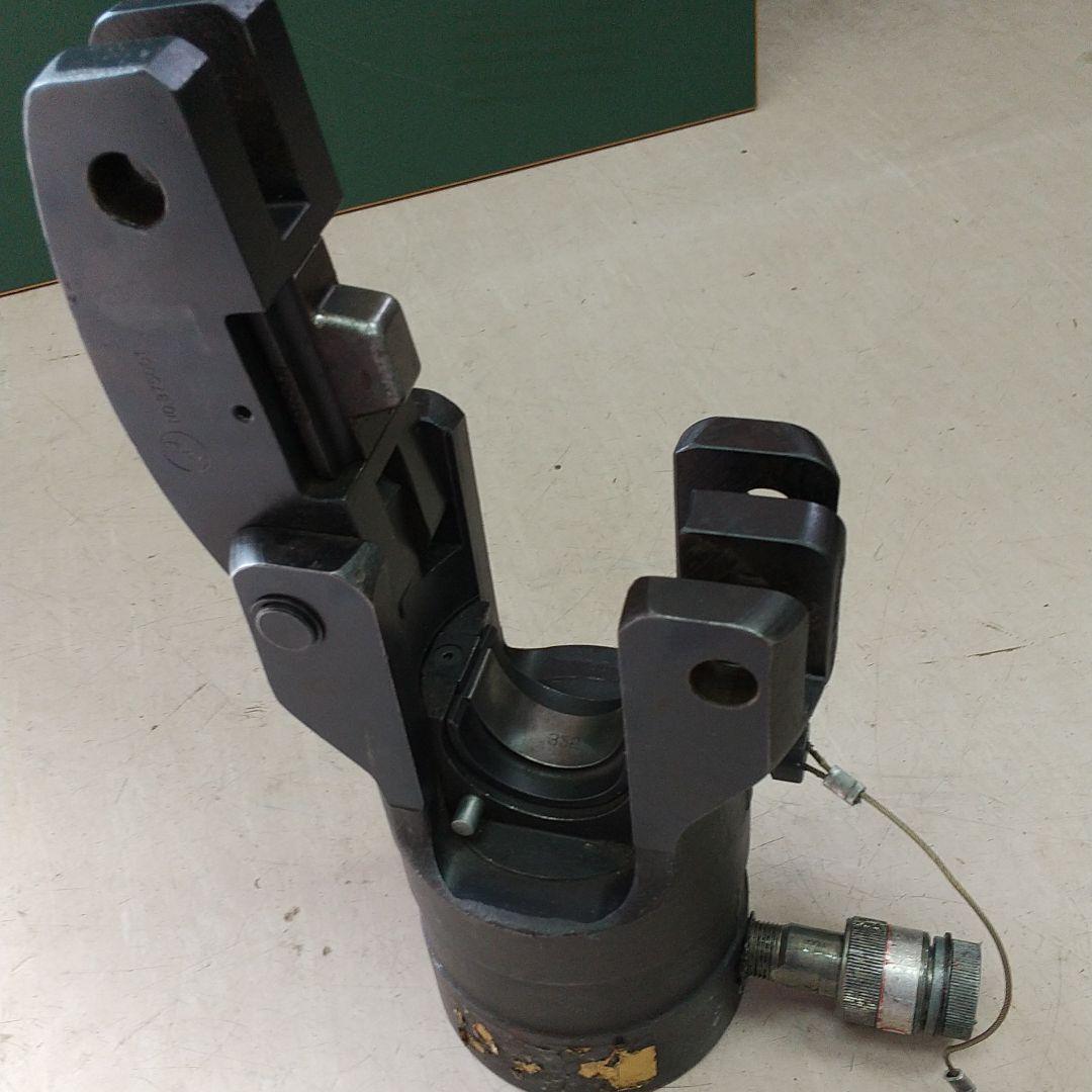 油圧式圧着工具