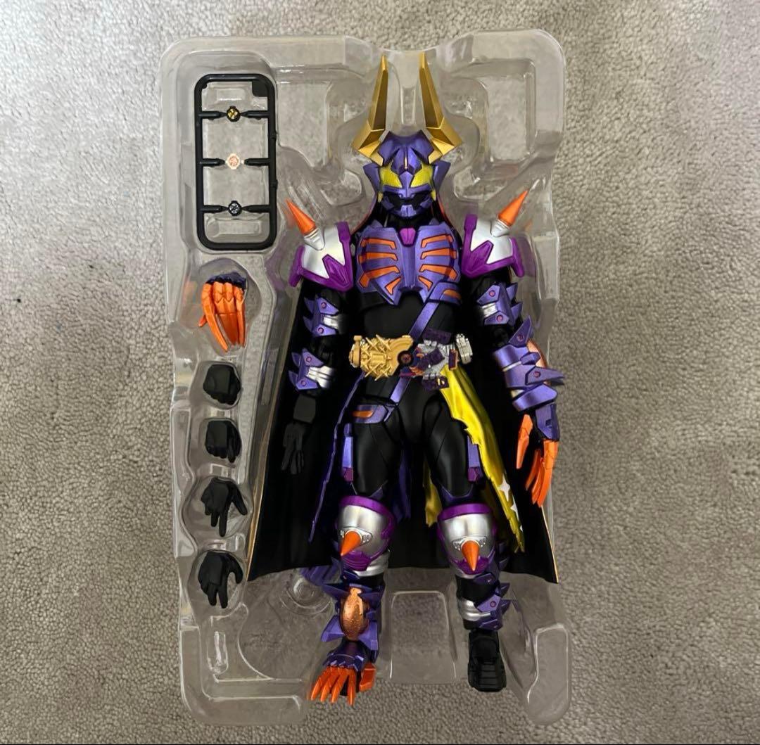 S.H.Figuarts 仮面ライダーバッファ フィーバーゾンビフォーム