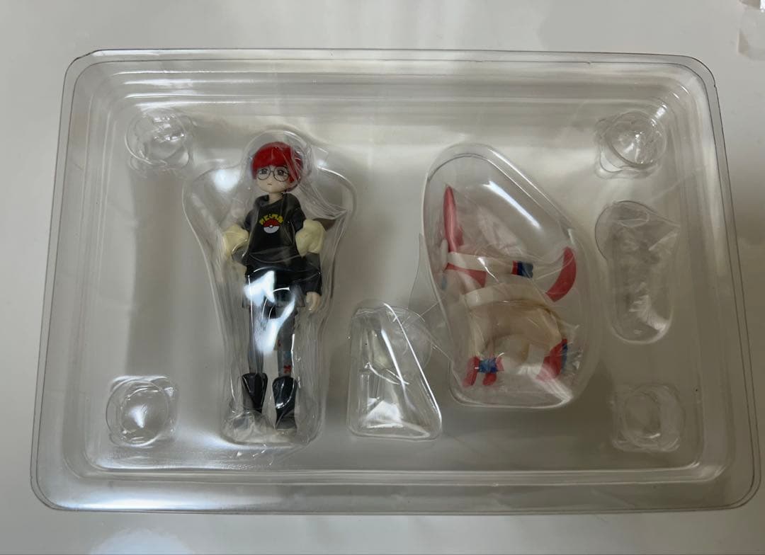 ポケモン　スケールワールド　フィギュア　イーブイ進化セット　ボタン＆ニンフィア