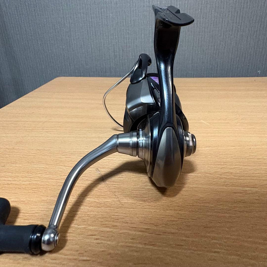 ひ*ー様 ダイワ 24セルテートLT3000-XH SLPWorksハンドルノブ