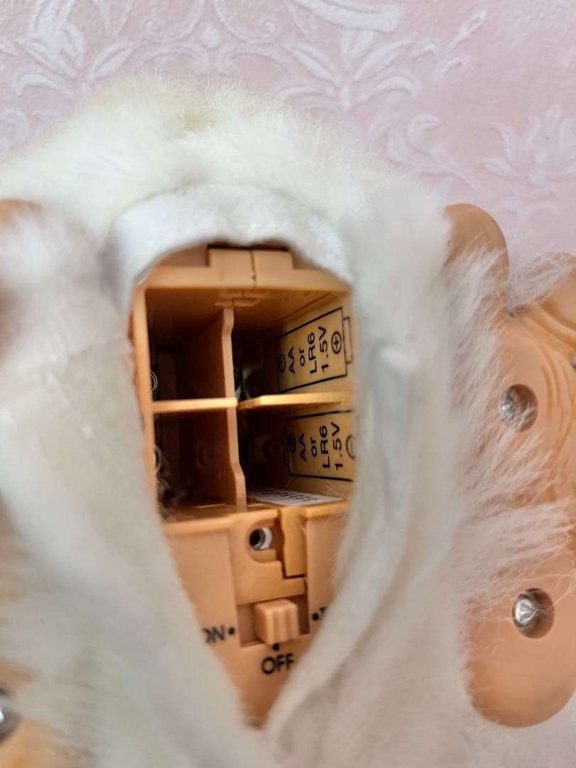 Furby 2（ファービー2）ドイツ語版　シュガースノー　ブルーアイ　可動品