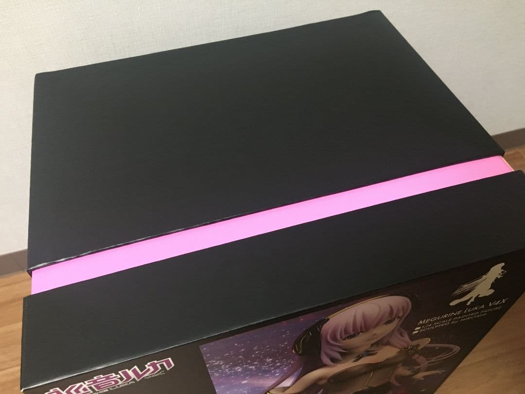 FREEing 巡音ルカ V4X 1/4フィギュア