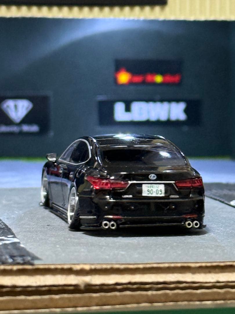 2018 Lexus ls500h 1/64 カスタム品 4本だしマフラー