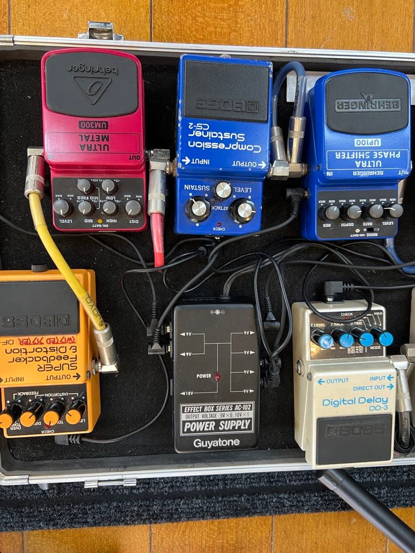 ラスト出品限定価格‼️激レア‼️BOSSエフェクター等➕ワウセット！！ケース別