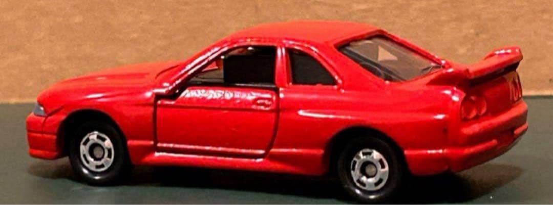 トミカタウン すかいらーく R33 スカイライン 特典トミカ付