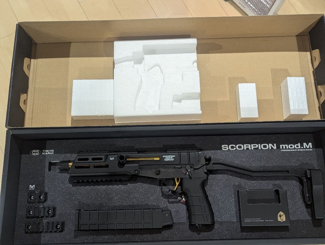 スコーピオン mod.セミフルブラック電動ガン