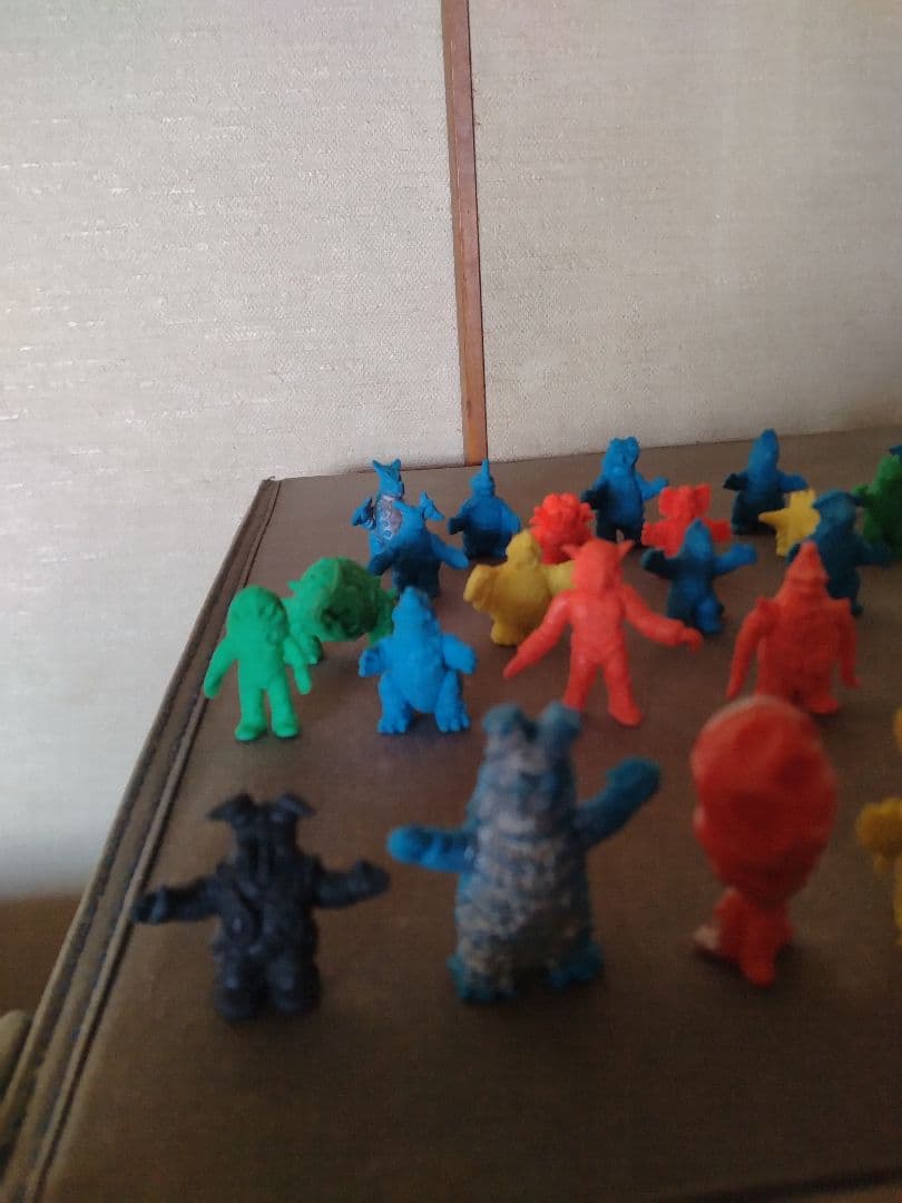 ウルトラマン消しゴム147体セット