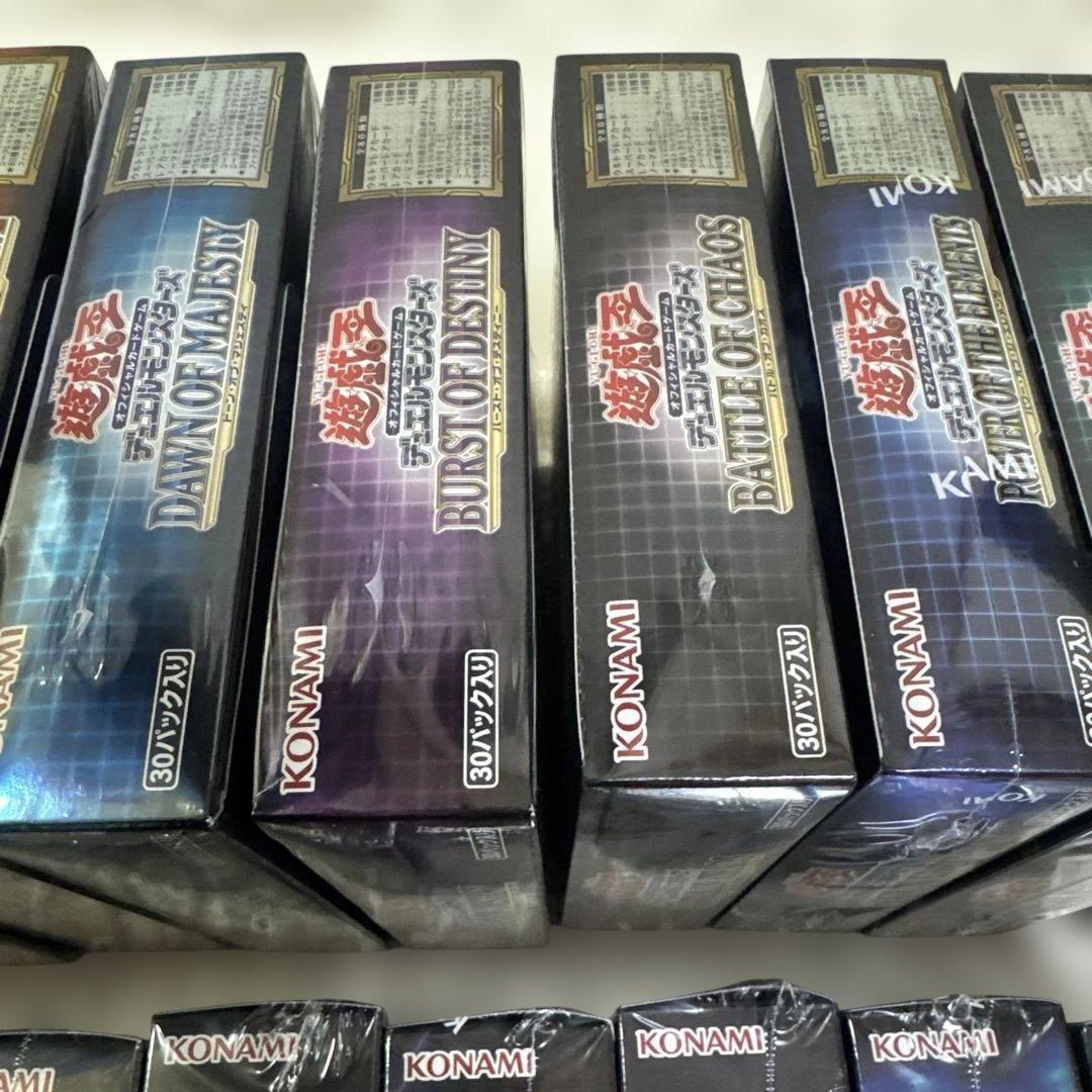 遊戯王 デュエルモンスターズ　１８点　未開封 box