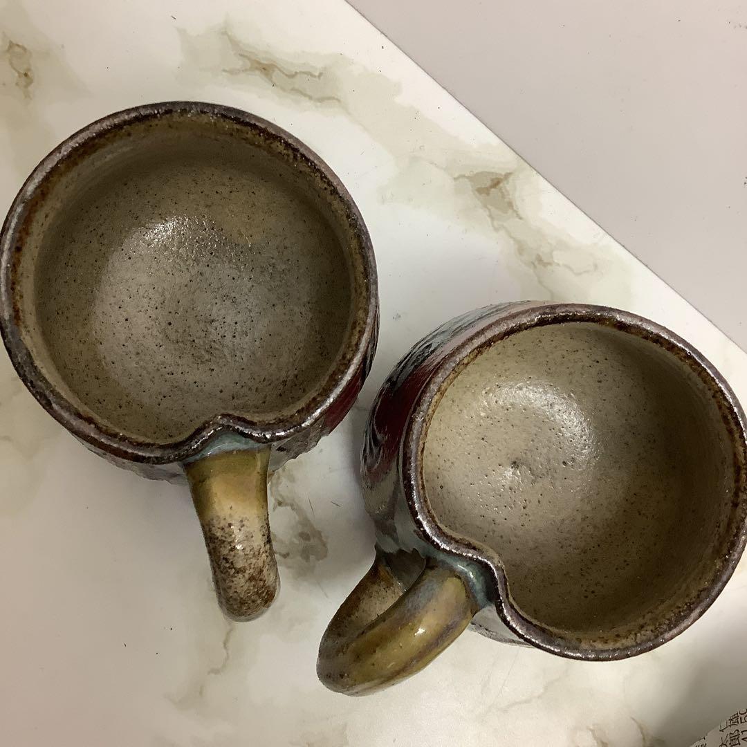 新品　沖縄県壺屋焼　小橋川清正　やちむん　赤絵魚紋　カップ&ソーサー　琉球陶器