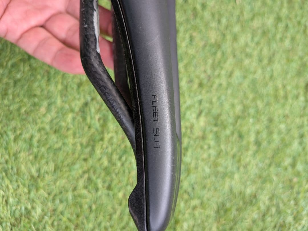 giant fleet slrカーボンサドル