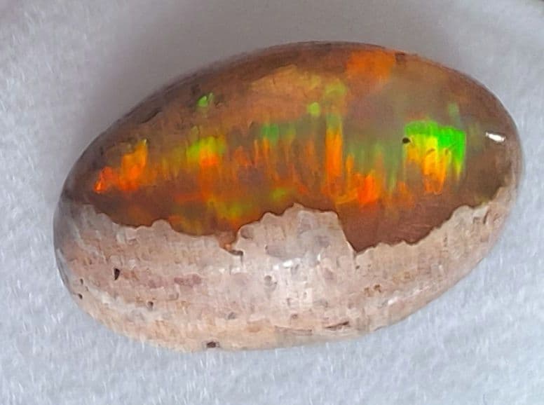 全面遊色効果カンテラオパール