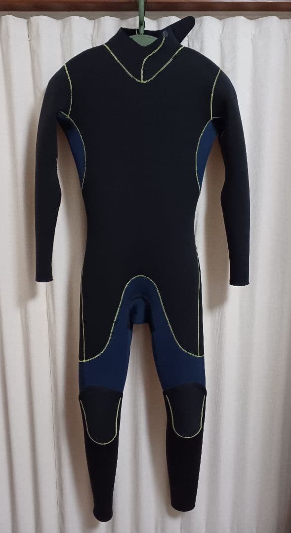 DEUS　デウス　ウェットスーツ　フルスーツ　3mm　ラバー　メンズMLサイズ