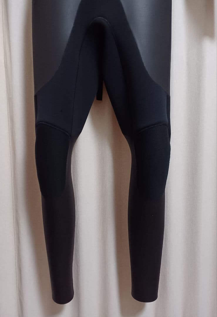 DEUS　デウス　ウェットスーツ　フルスーツ　3mm　ラバー　メンズMLサイズ