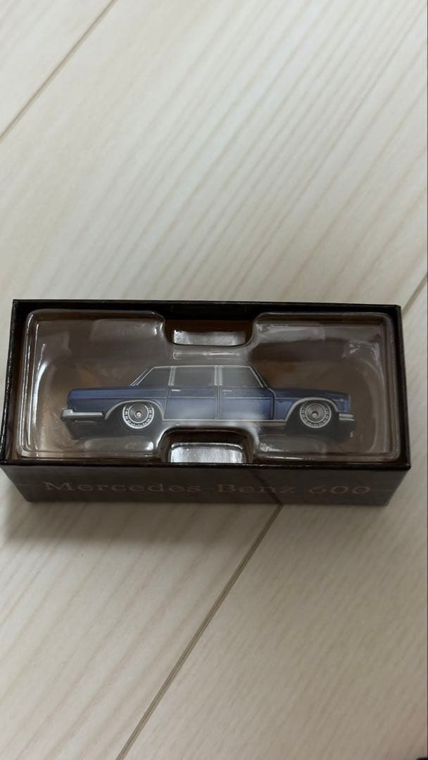 ミニカー Mercedes-Benz 600 1964 RLC