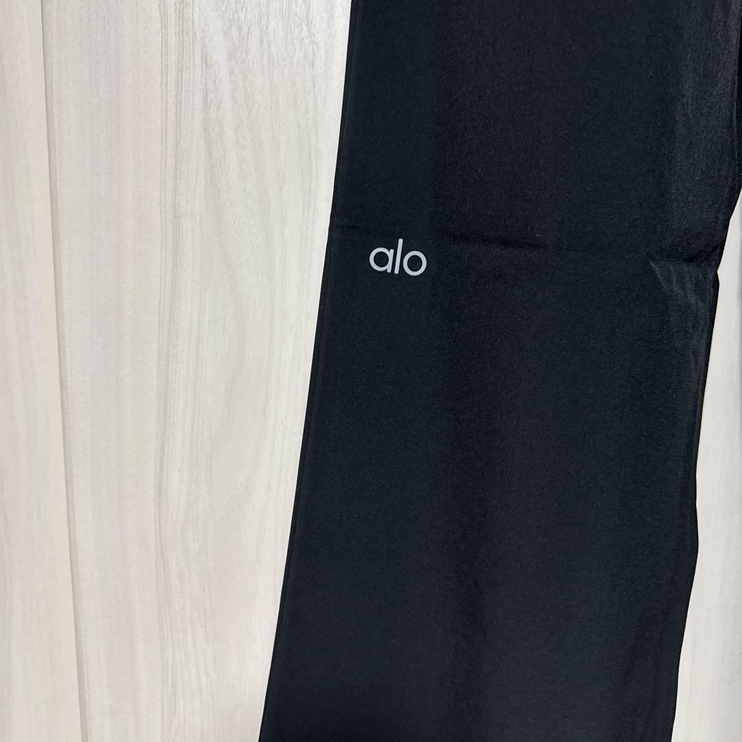 ラスト一点　Alo Yoga パンツ ボトム トラウザー アローヨガ M 黒