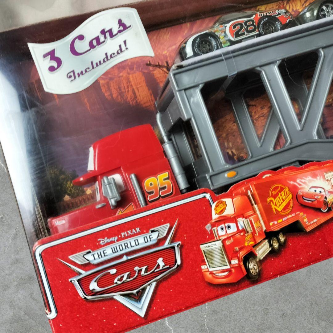 『カーズ』「マック・トランスポーター」プレイセット
