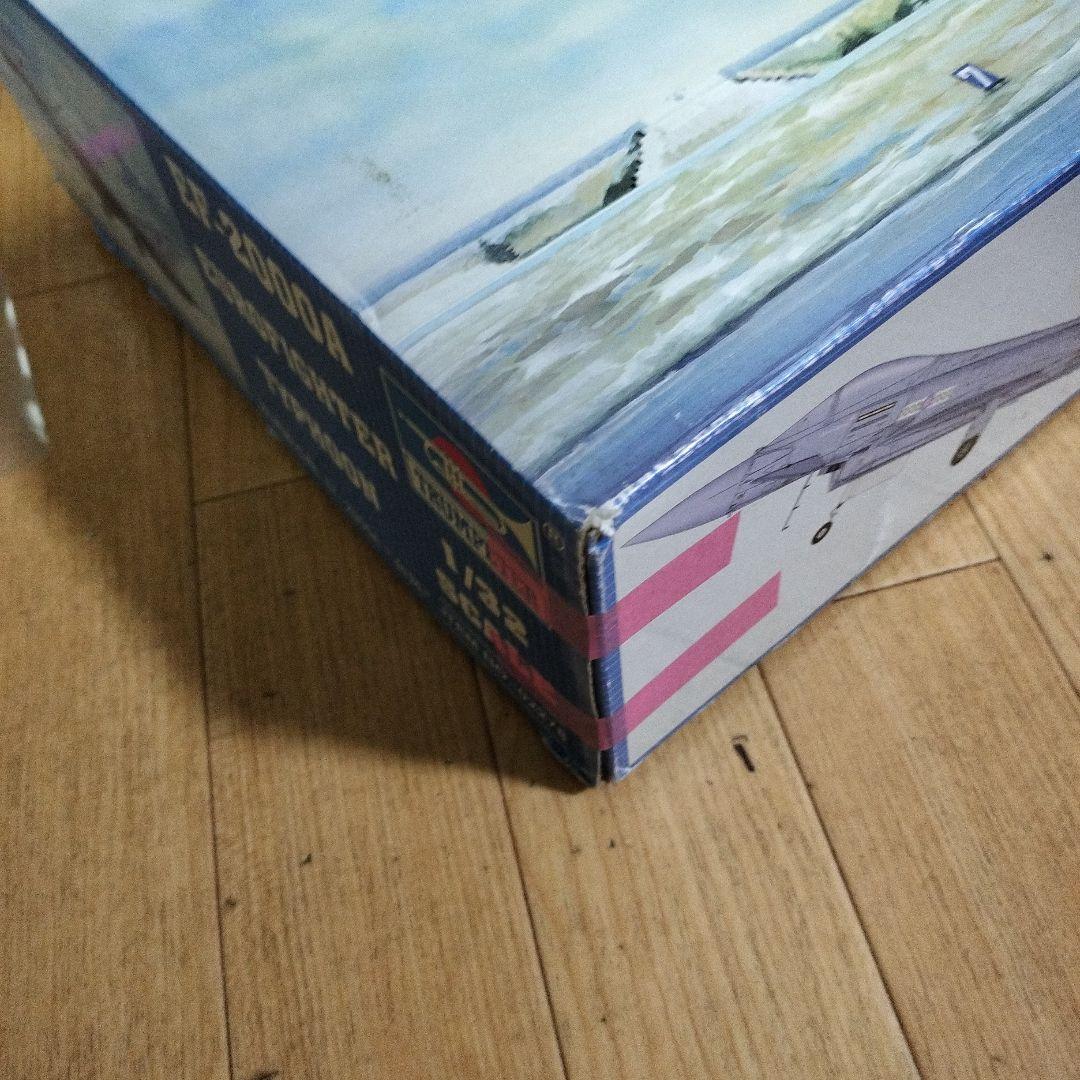 トランペッター 1/32 EF-2000 ユーロファイタータイフーン