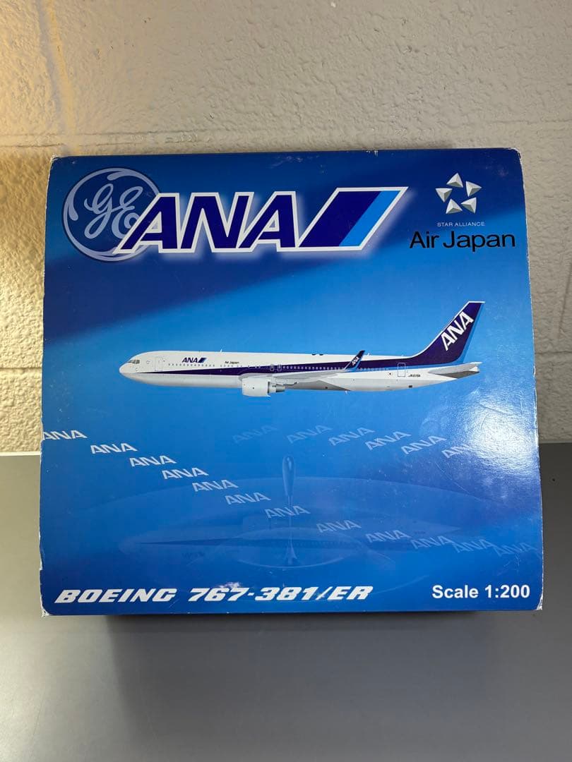航空機・ヘリコプター Jcwings ANA Boeing767-300ER w 1/200