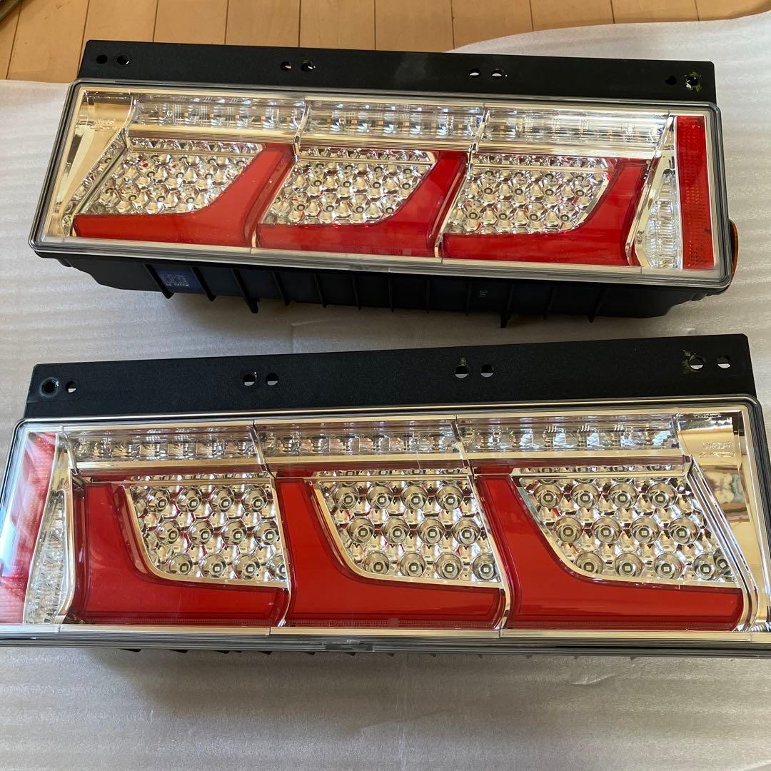 小糸製LEDテールランプ