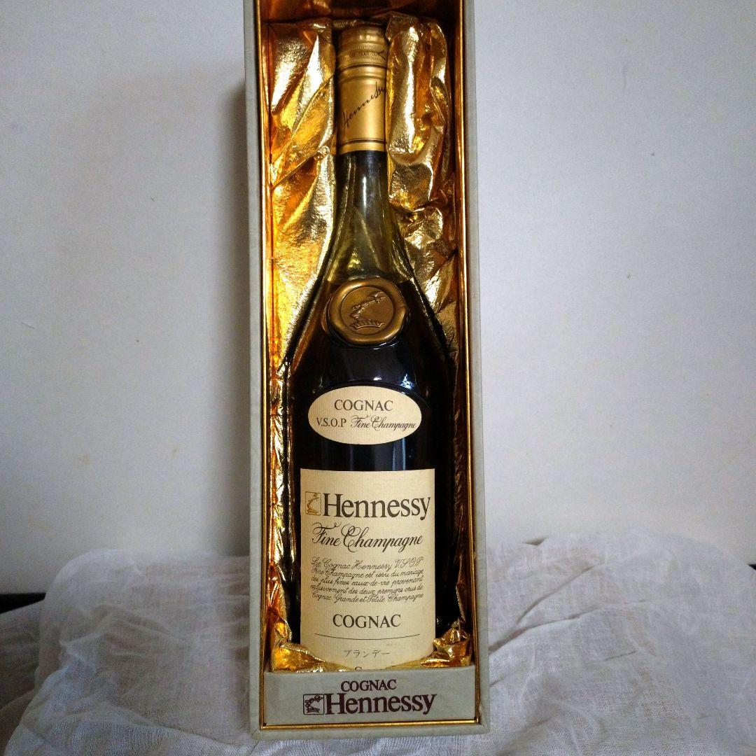 ヘネシーブランデーHennessy V.S.O.P 700ml ギフトボックス