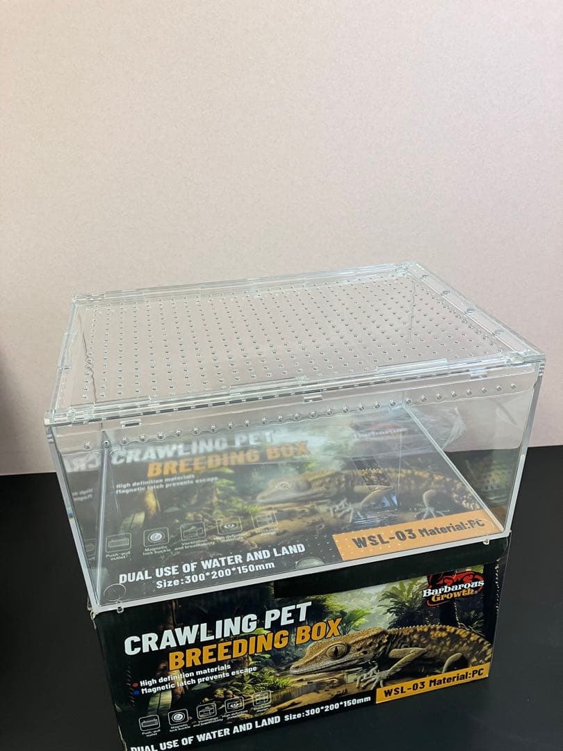 【新品未使用】爬虫類ケージ×5 アクリル　マグネット　レプタイルボックス同仕様