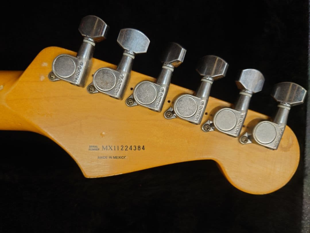 ギター Fender Jaguar Lefty Roadworn  cobain