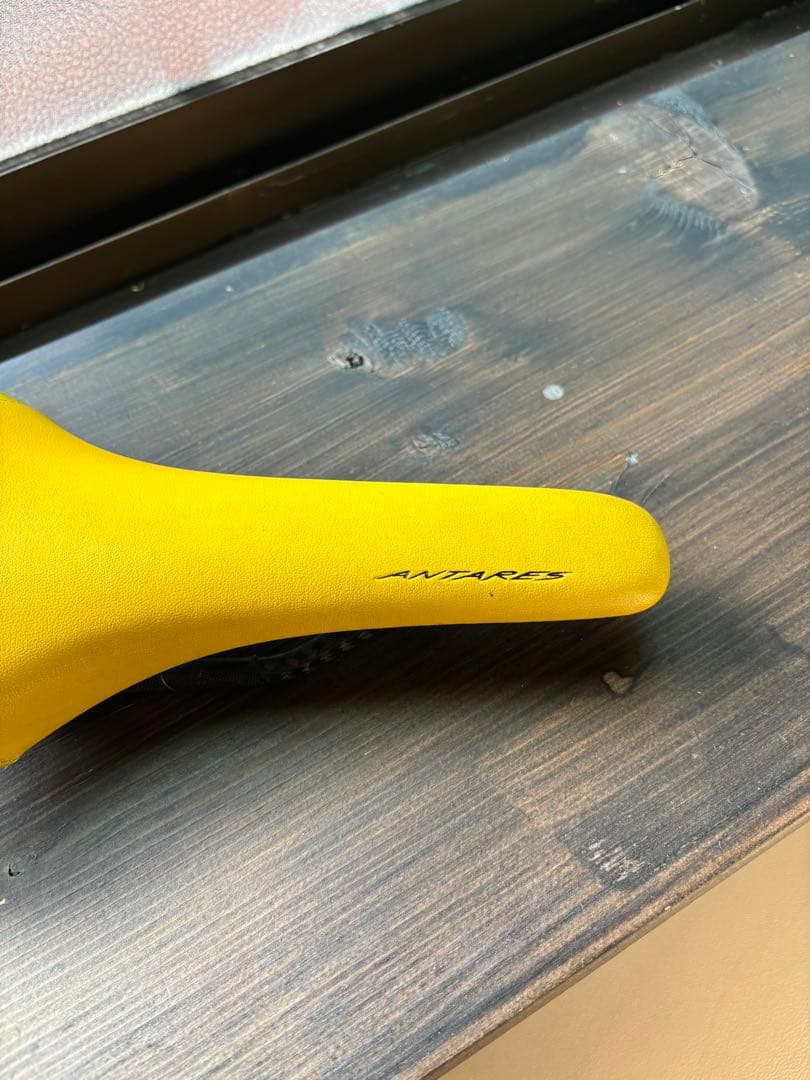 fizik サドル ANTARES ツールドフランスマイヨジョーヌモデル
