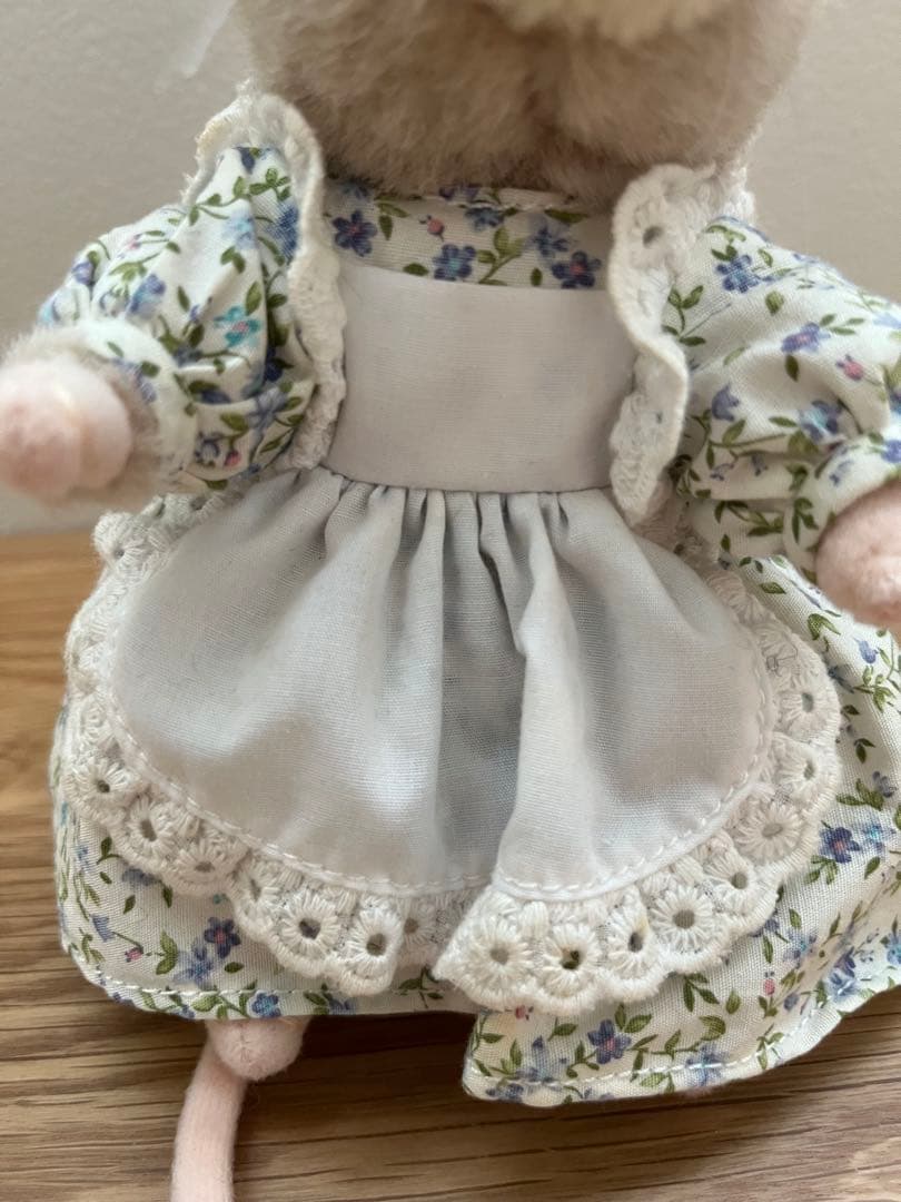 ピーターラビット ぬいぐるみ　ハンカマンカ