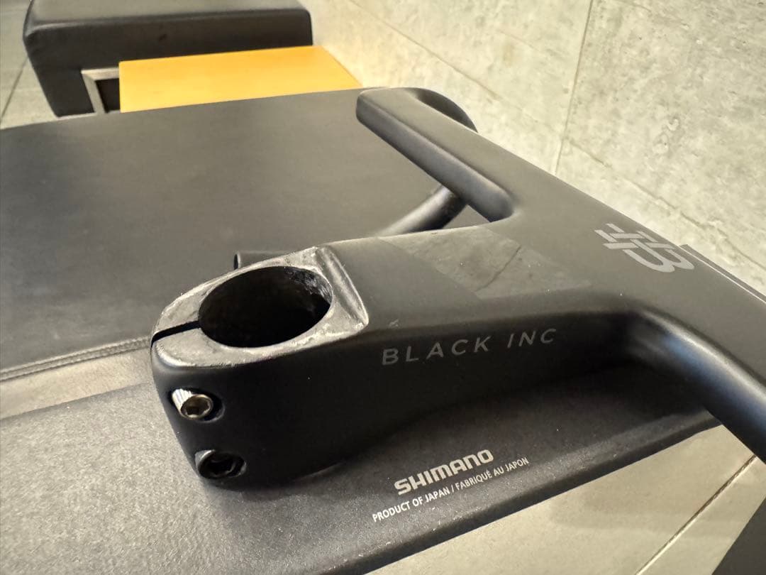 BLACK INC 一体型エアロバーステム AB02 400/90mm