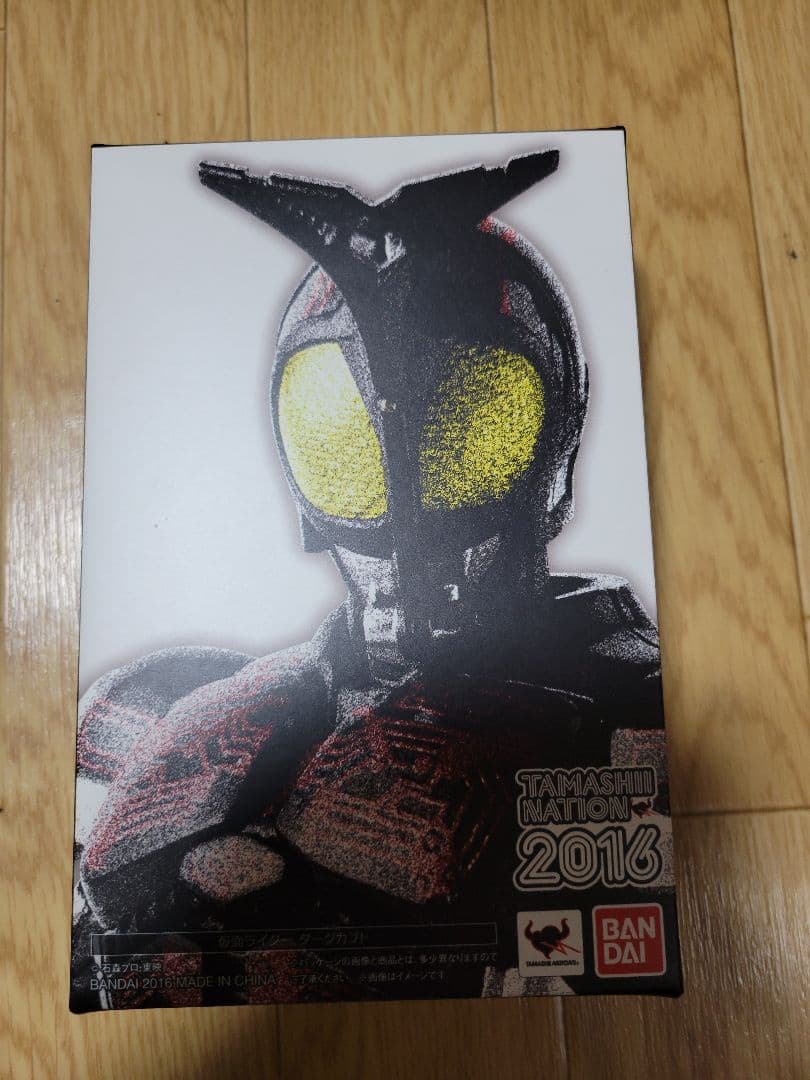 S.h.figuarts 真骨彫製法　仮面ライダーダークカブト