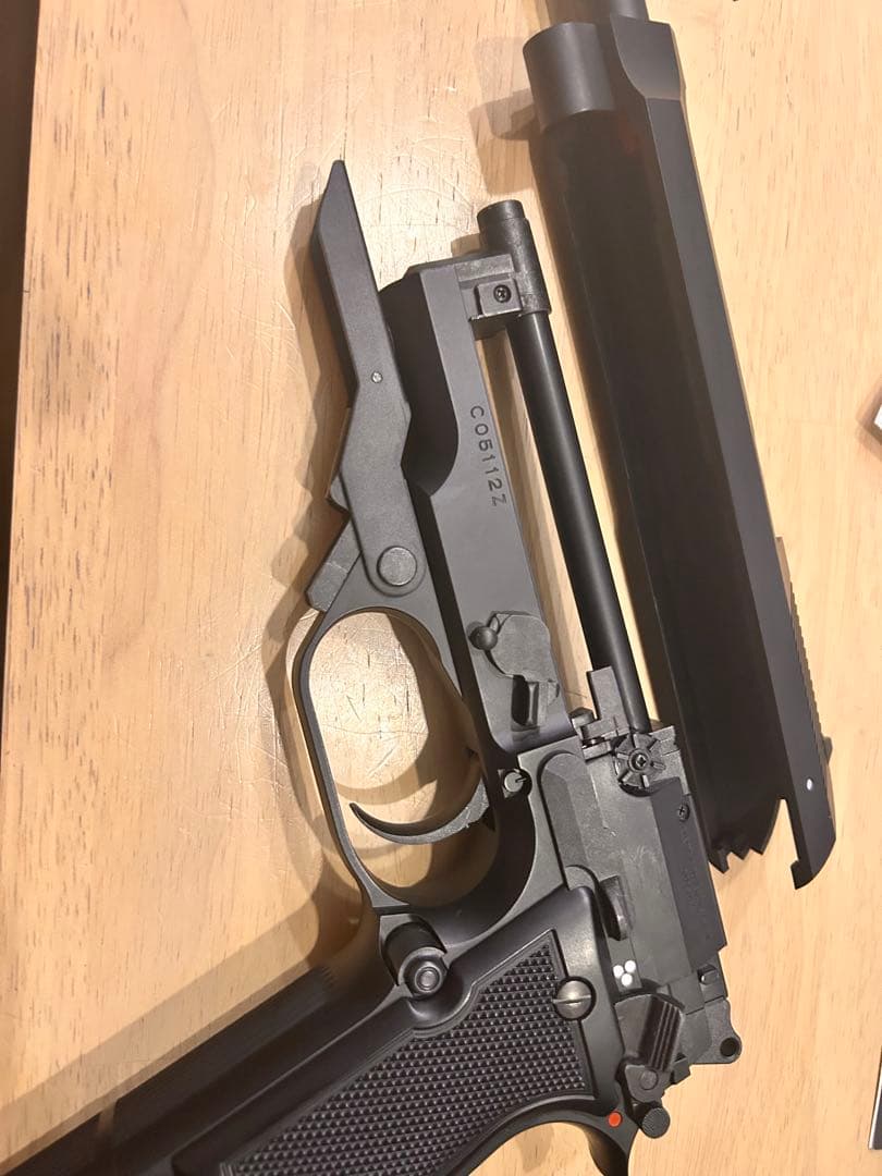 M93R モデルガン　東京マルイ　電動ガン　18禁　ハンドガン